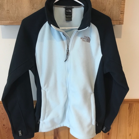 The North Face Jackets & Blazers - North Face women’s Khumbu fleece pullover EUC!